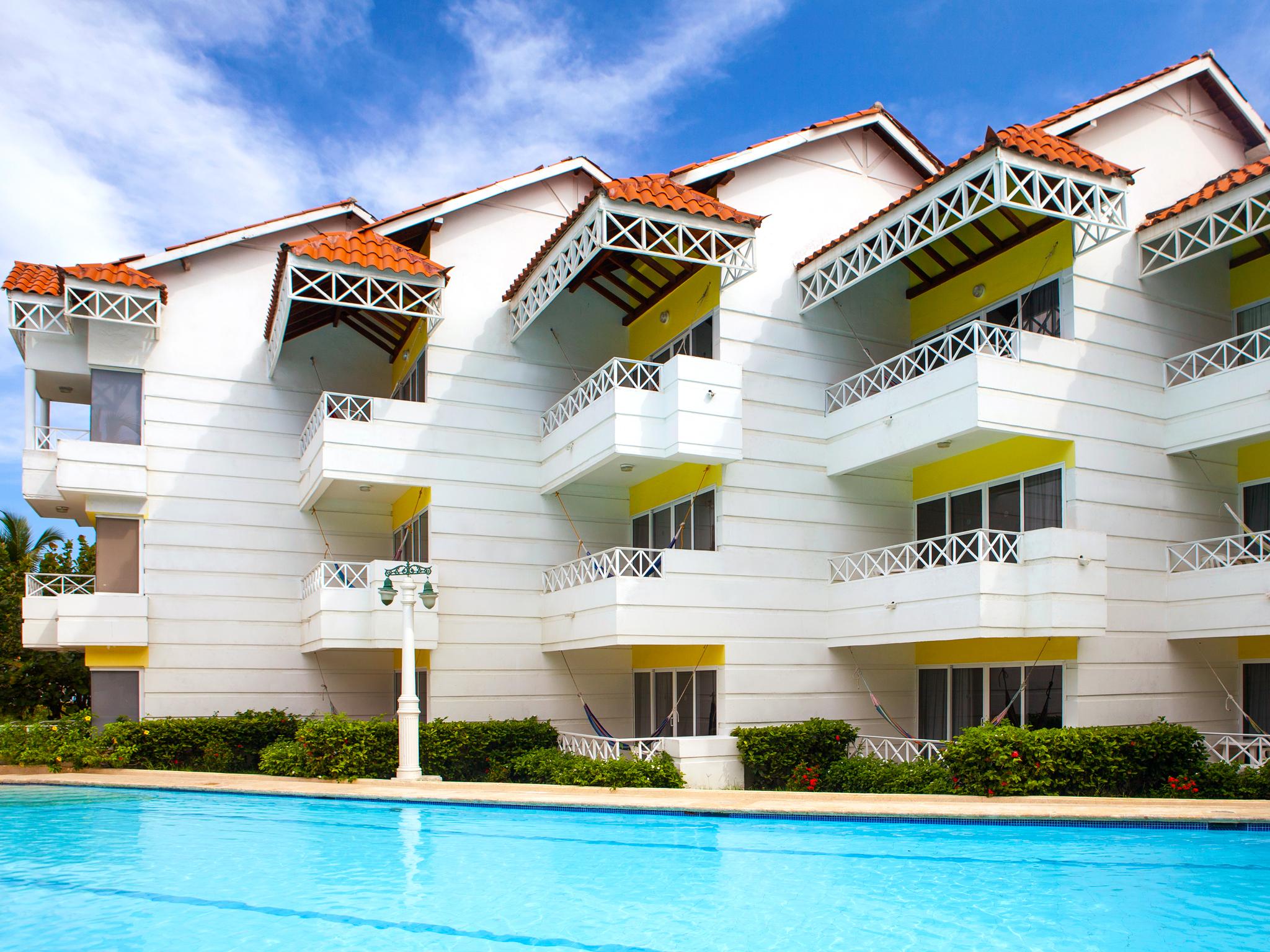 Hotel Las Americas Casa De Playa Cartagena Ngoại thất bức ảnh Club Med Phuket