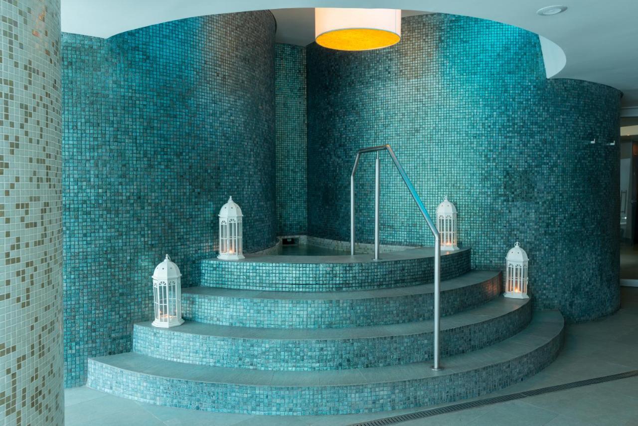 Hotel Las Americas Casa De Playa Cartagena Ngoại thất bức ảnh The spa at the hotel